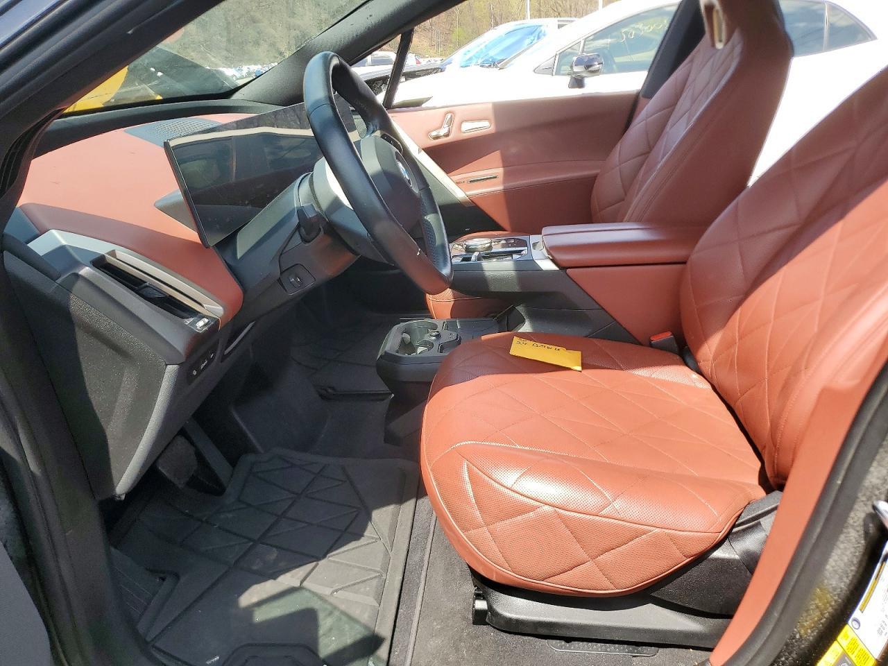 2024 BMW Ix xDrive50 - Image 7