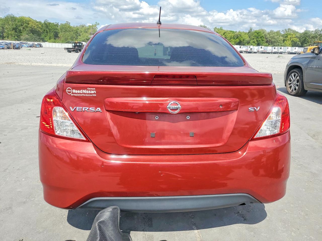 2018 Nissan Versa Sv - Фото 6
