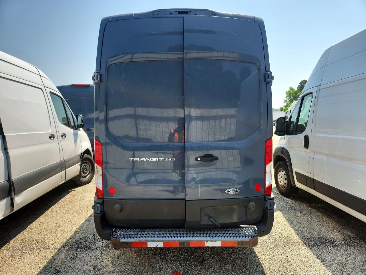 2019 Ford Transit T-250 - Фото 6