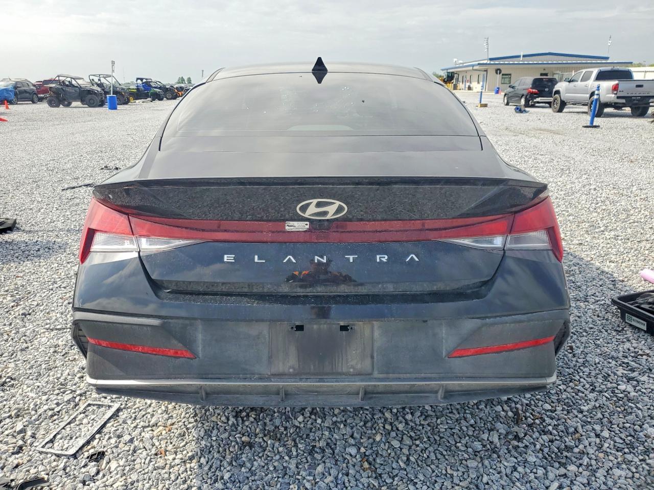 2025 Hyundai Elantra Sel Sport - Фото 6