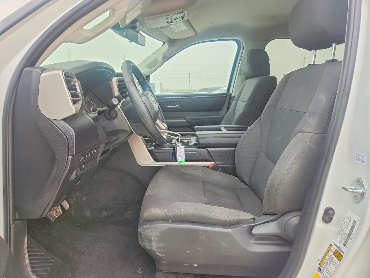 2024 Toyota Tundra Sr5 - Image 7