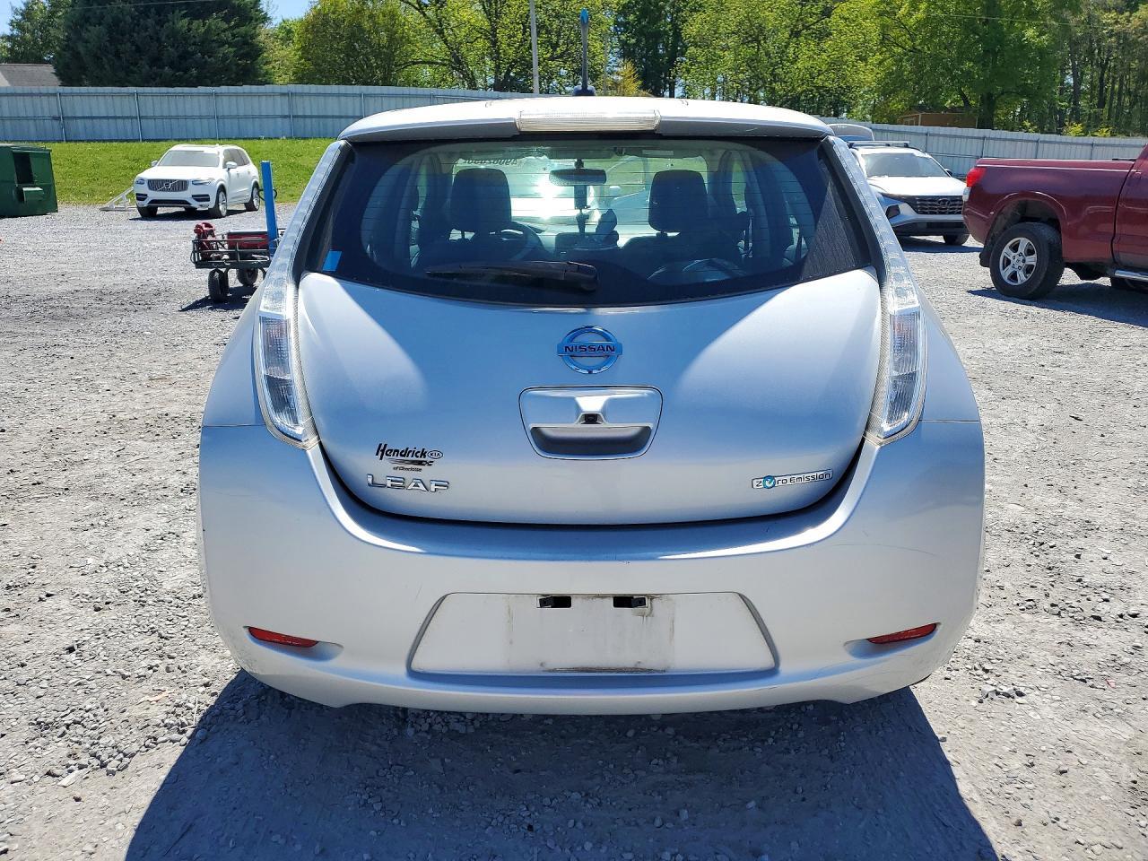 2013 Nissan Leaf S - Image 6