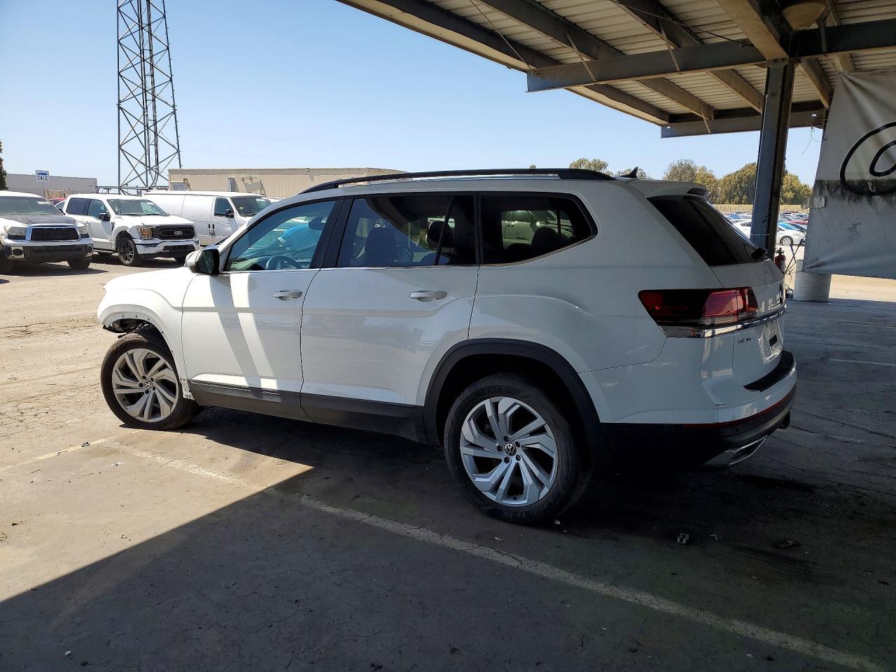 2021 Volkswagen Atlas Se - Image 2