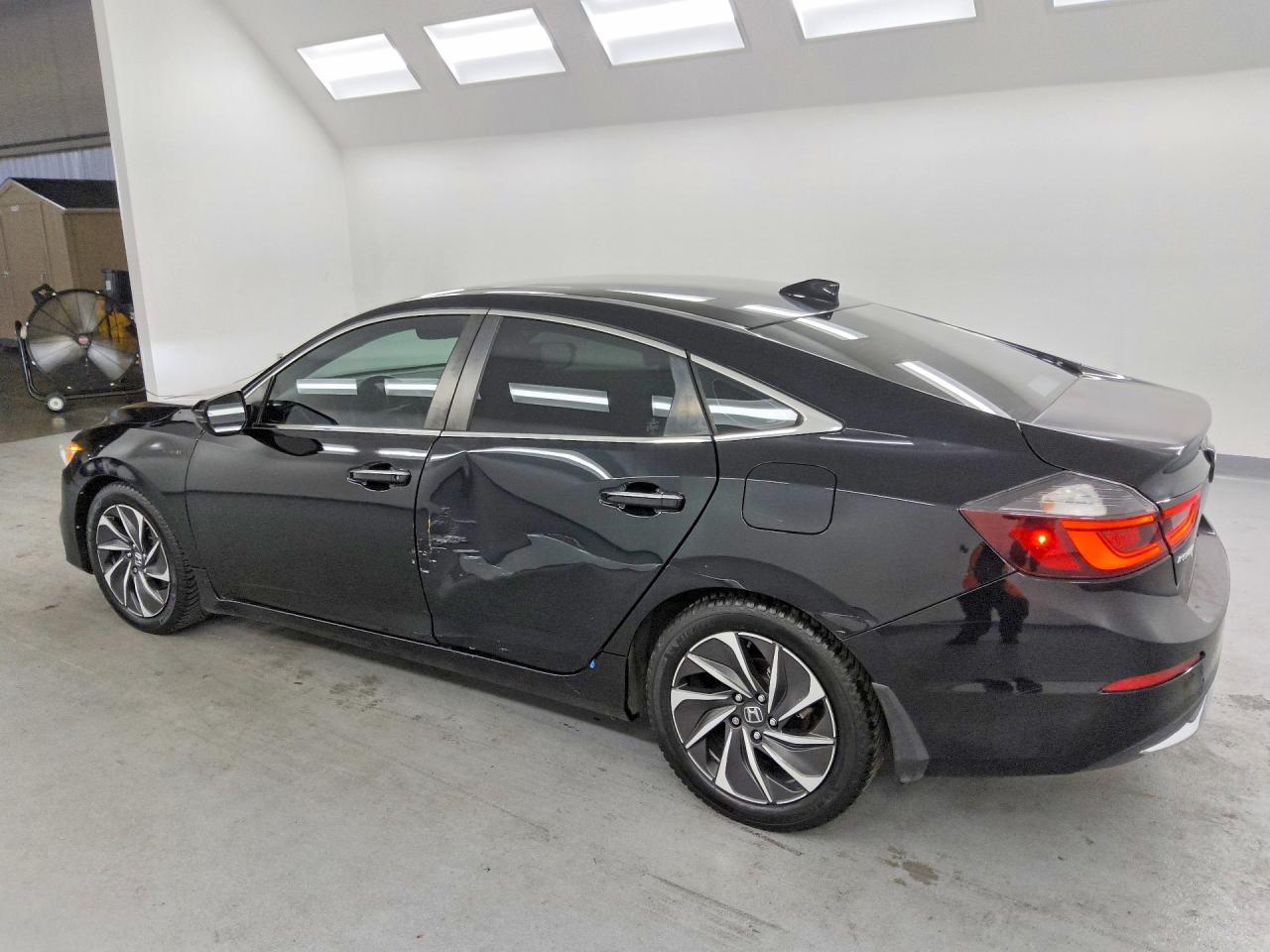 2019 Honda Insight Touring - Image 2