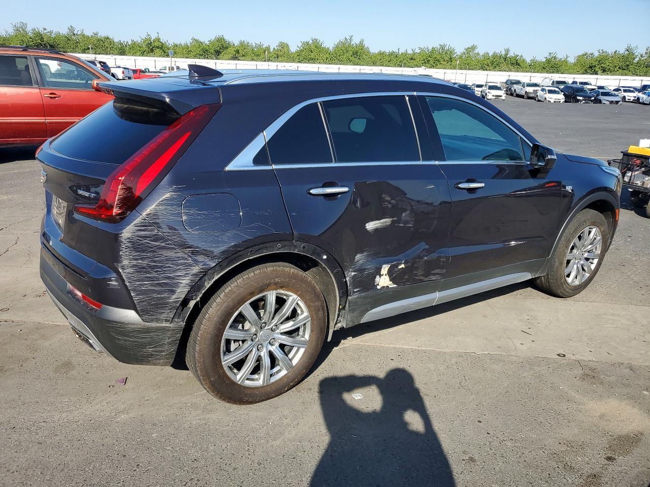 2023 Cadillac Xt4 Premium Luxury - Фото 3