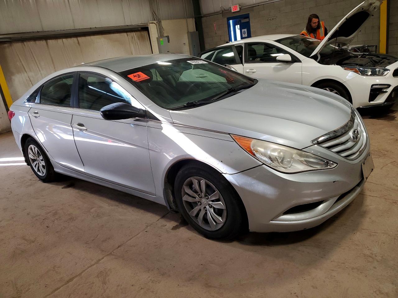 2011 Hyundai Sonata Gls - Фото 4