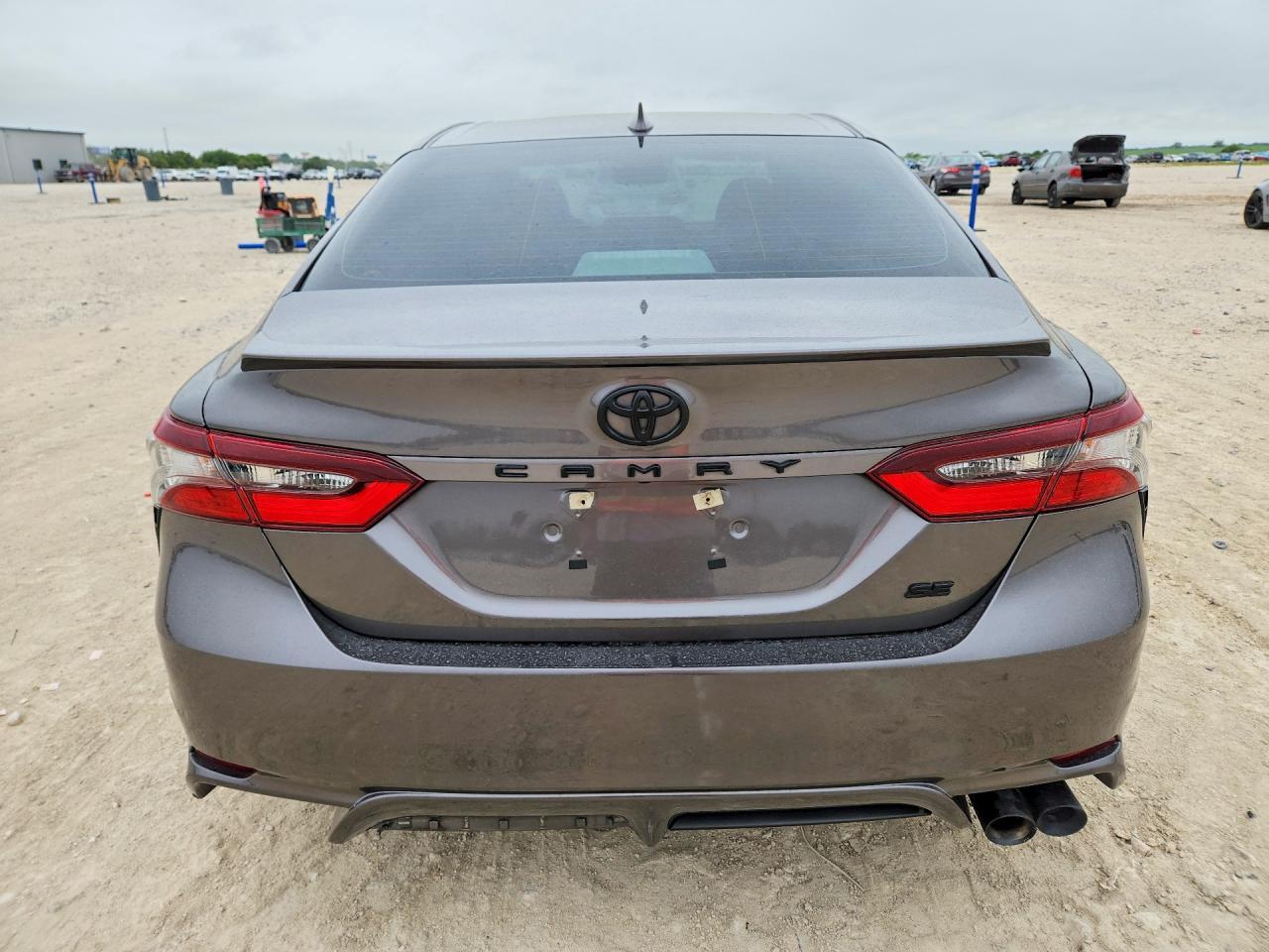 2023 Toyota Camry Se - Фото 6