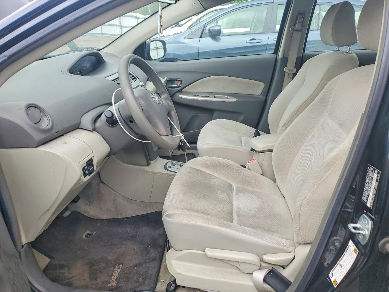 2009 Toyota Yaris Base - Фото 7