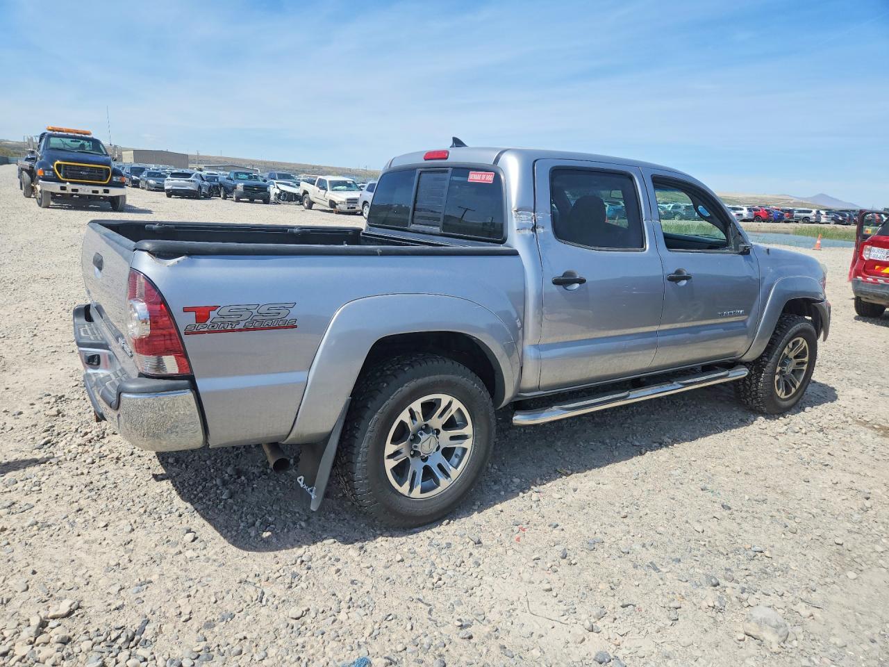 2015 Toyota Tacoma V6 - Фото 3