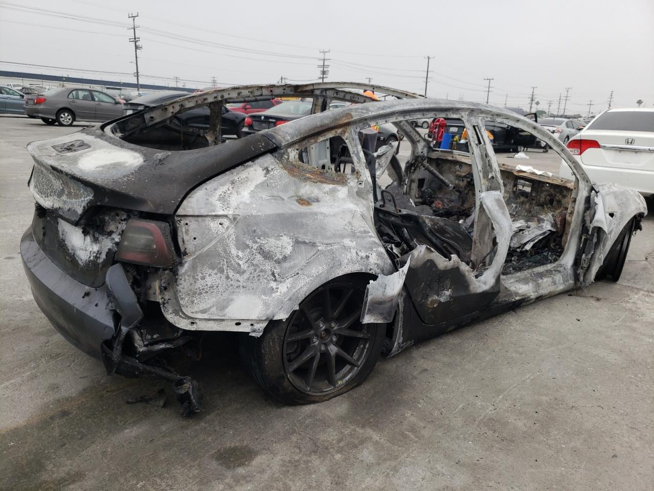 2022 Tesla Model 3 - Фото 3