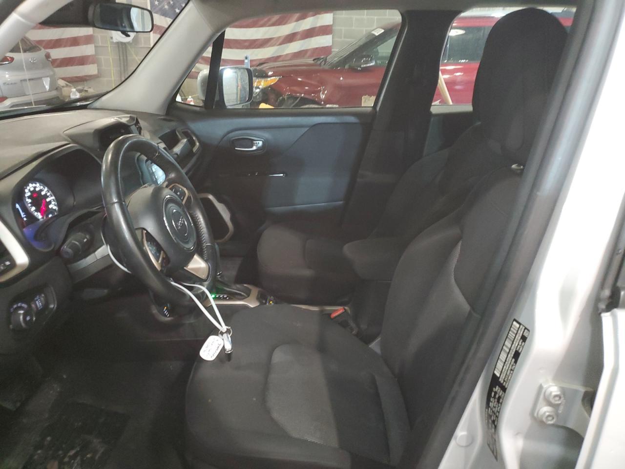 2017 Jeep Renegade Latitude - Фото 7