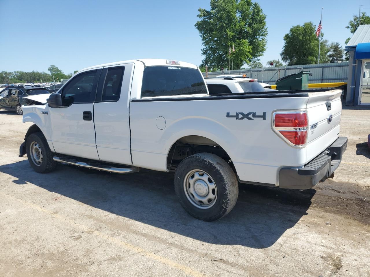 2012 Ford F150 Super Cab - Фото 2