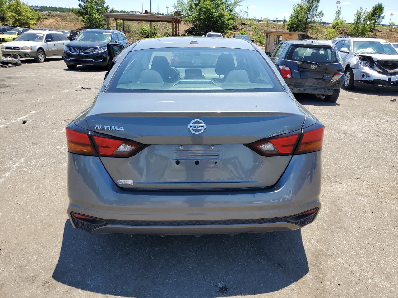 2020 Nissan Altima S - Фото 6