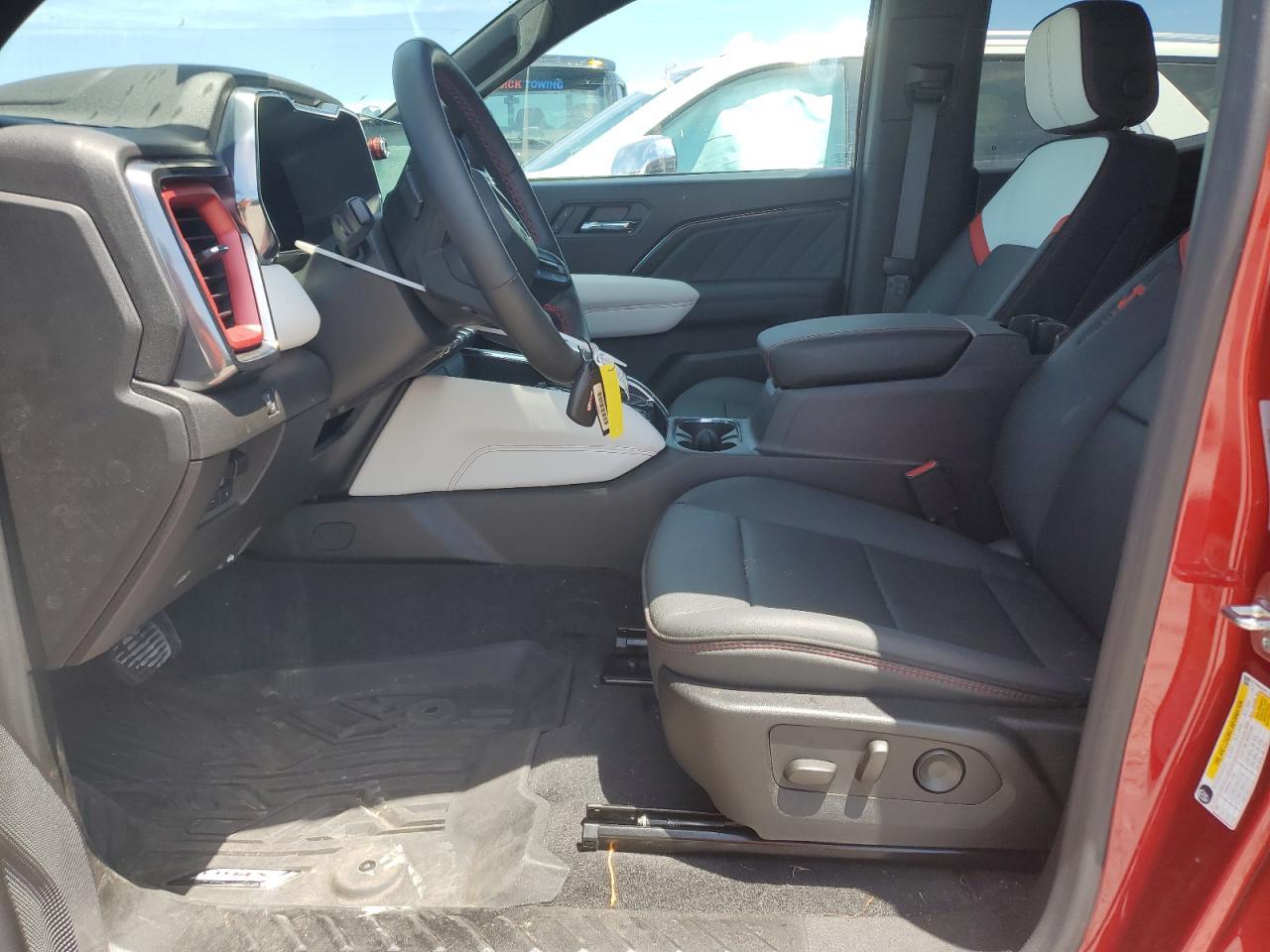 2024 GMC Canyon At4X - Фото 7