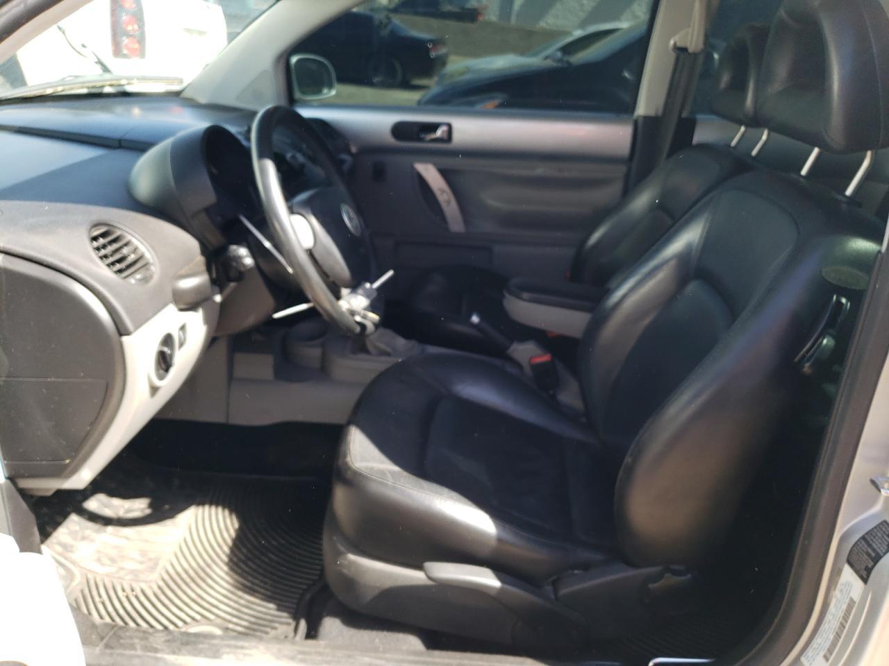 2002 Volkswagen New Beetle Glx - Фото 7