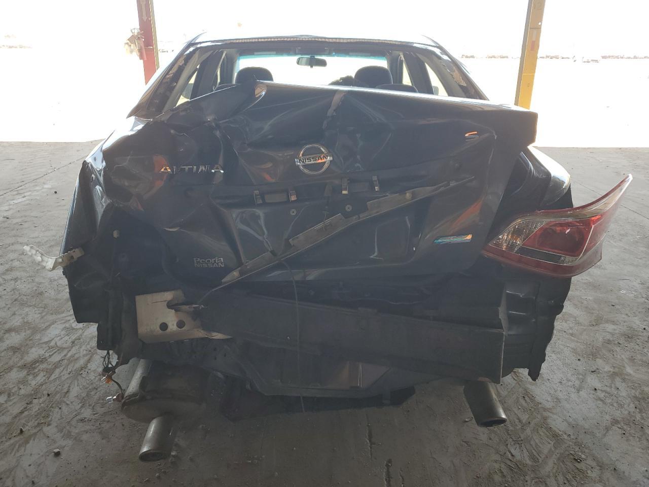 2013 Nissan Altima - Фото 6