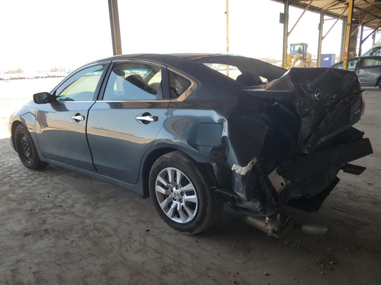 2013 Nissan Altima - Фото 2
