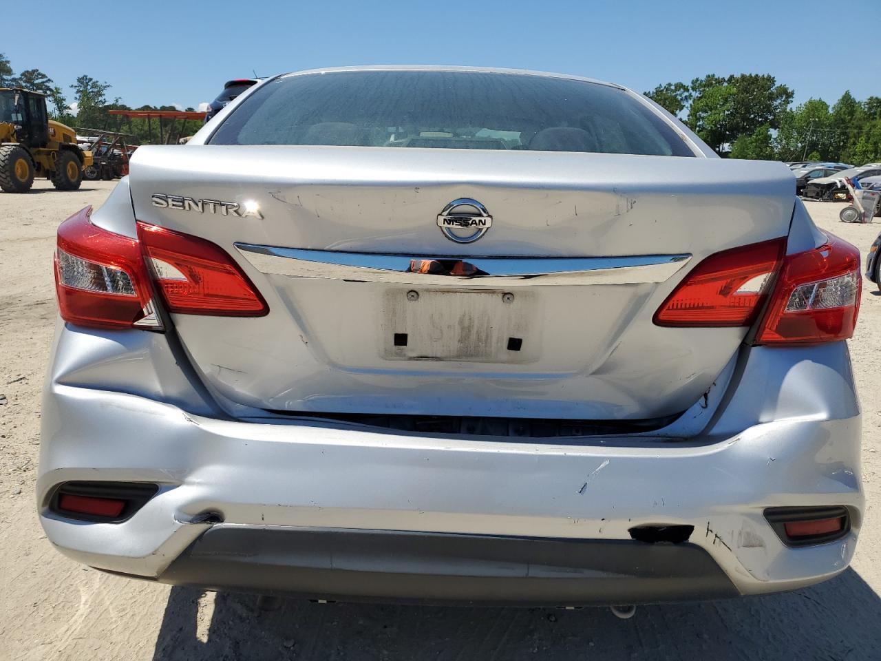 2018 Nissan Sentra S - Фото 6