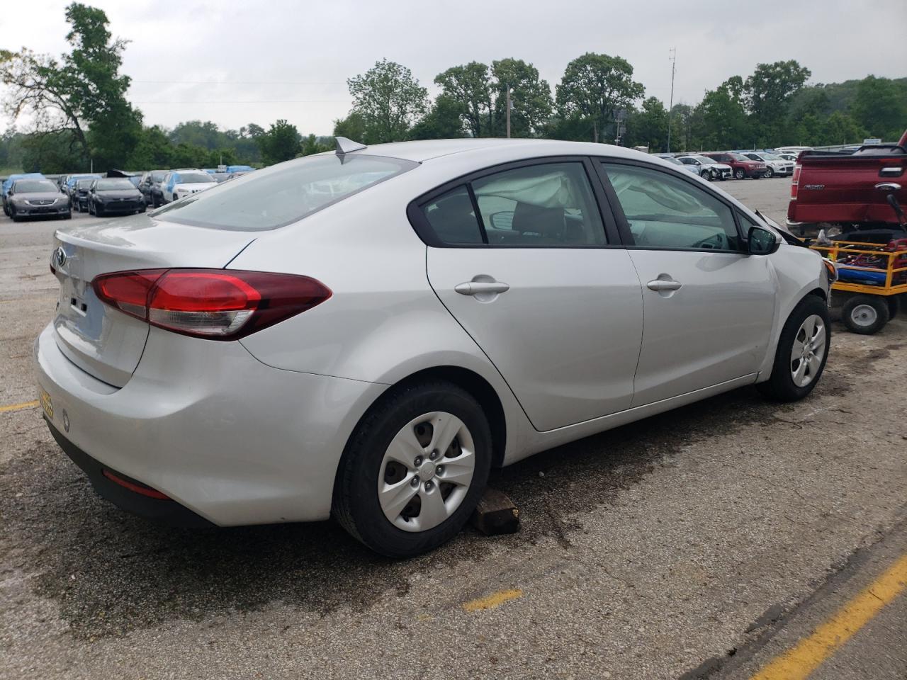2017 Kia Forte Lx - Фото 3