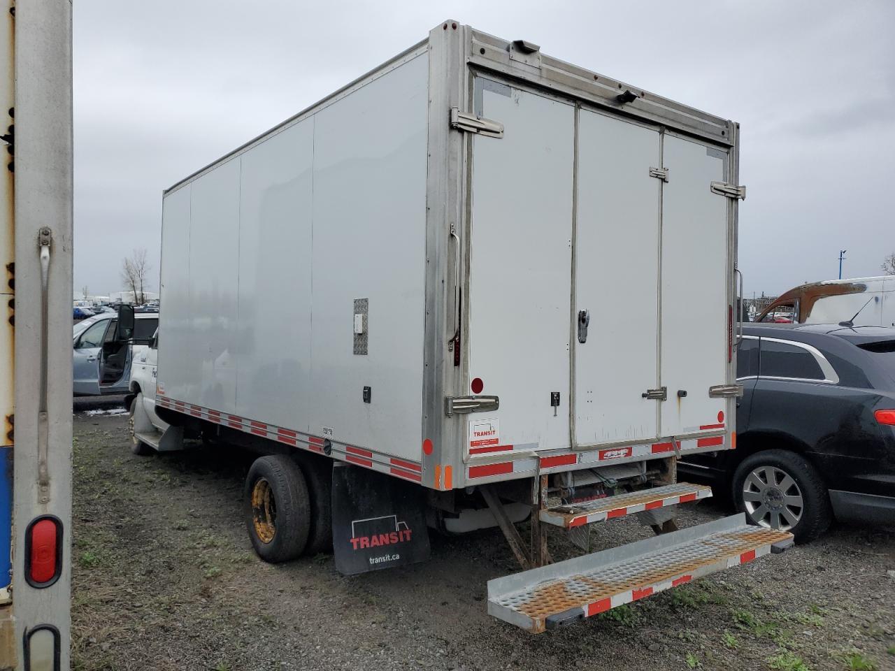 2017 Ford Econoline E450 Super Duty Cutaway Van - Image 2