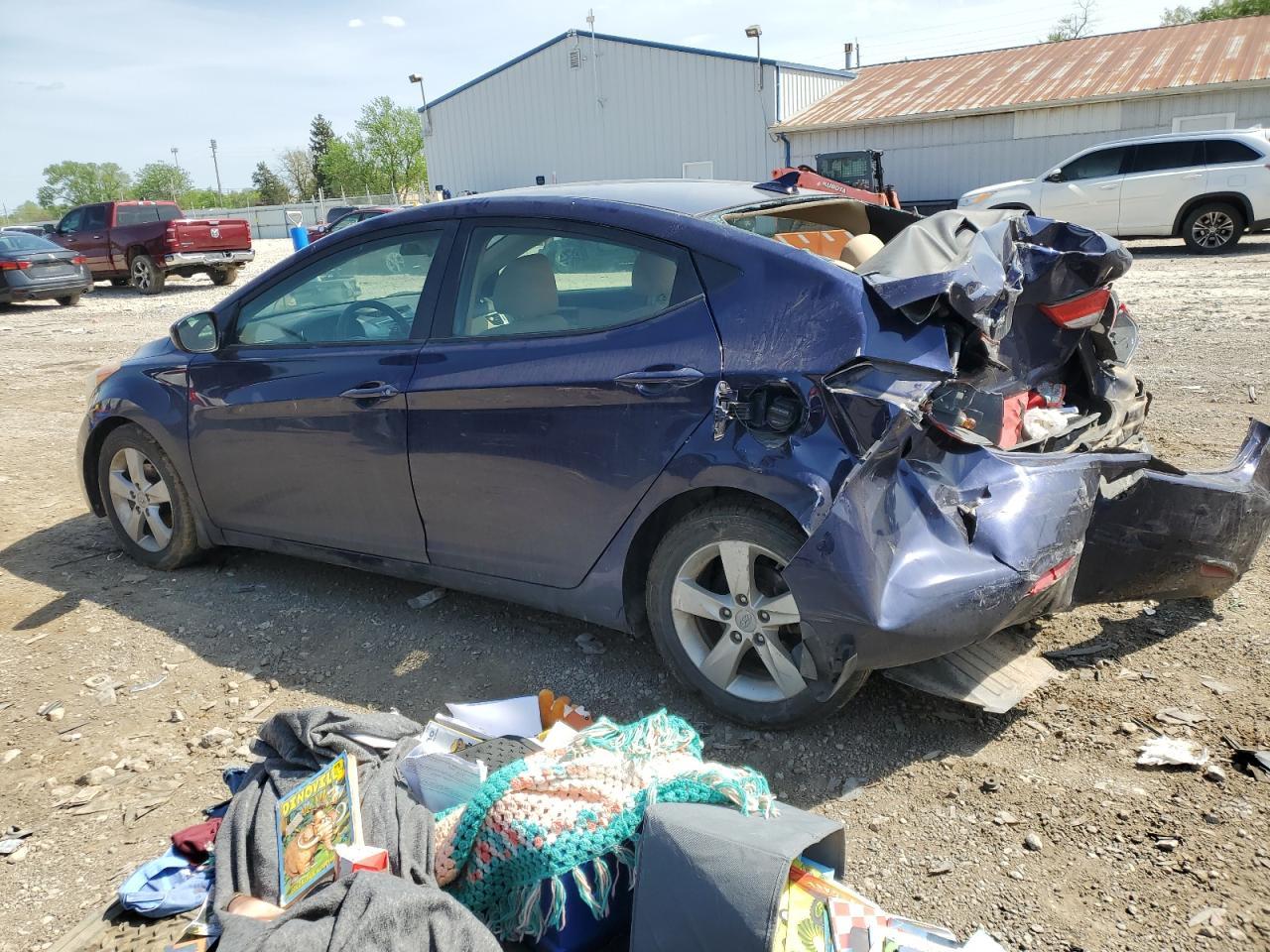 2013 Hyundai Elantra Base - Image 2