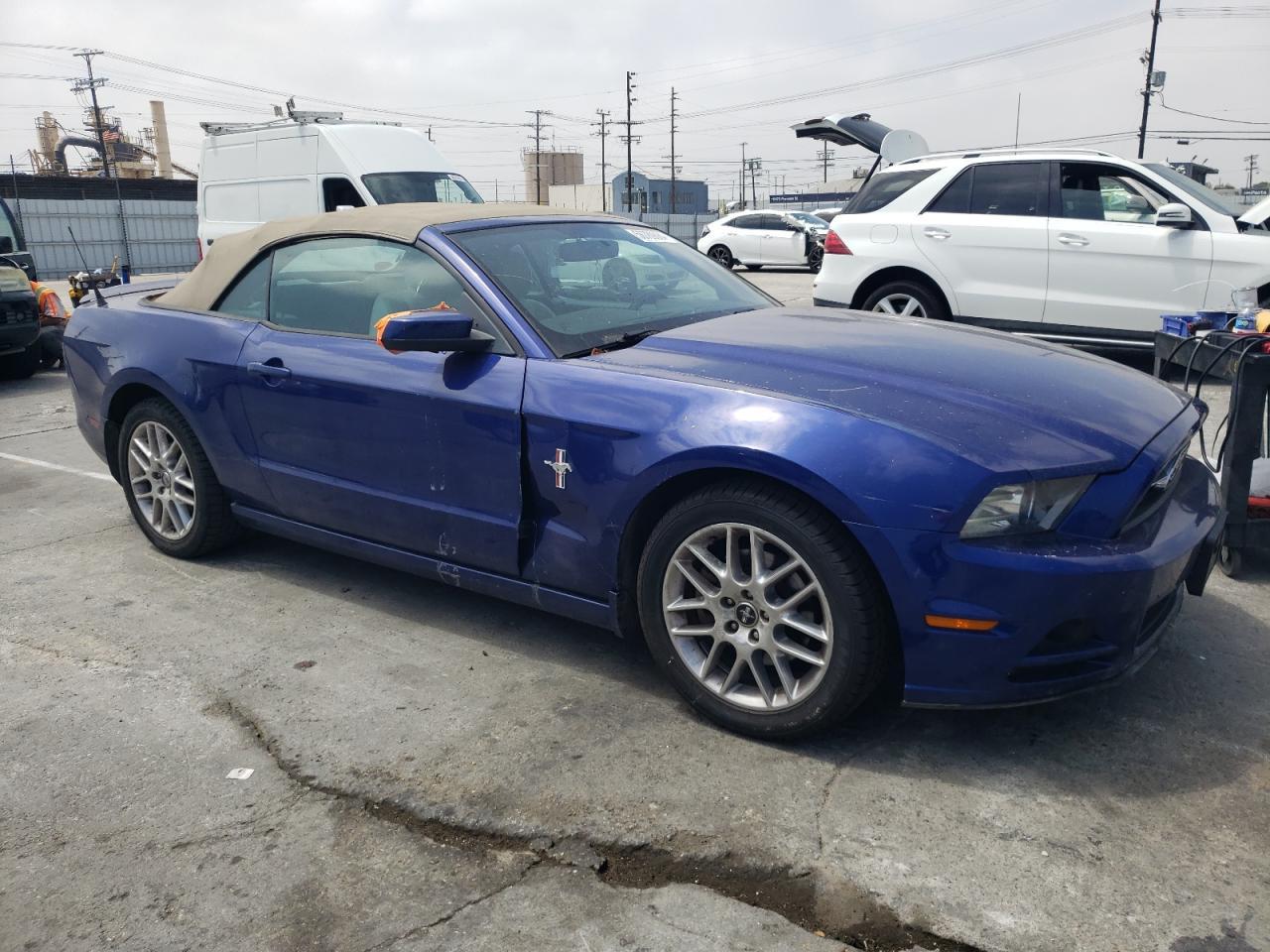 2013 Ford Mustang - Image 4