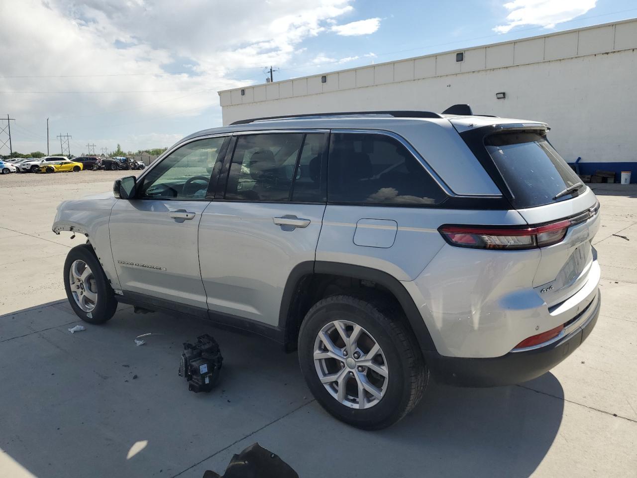 2022 Jeep Grand Cherokee Limited - Image 2