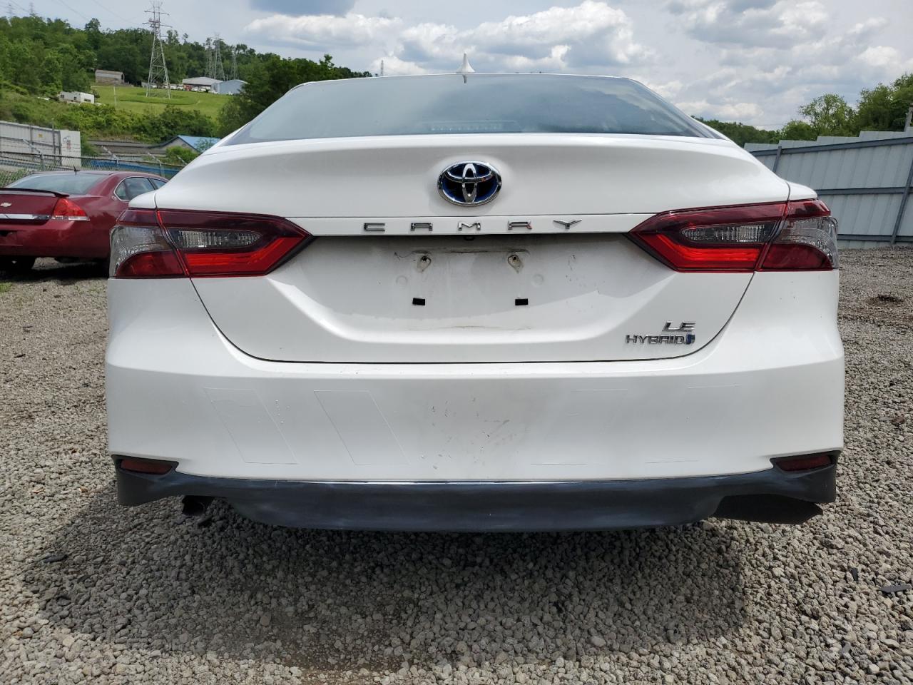 2021 Toyota Camry Le - Image 6