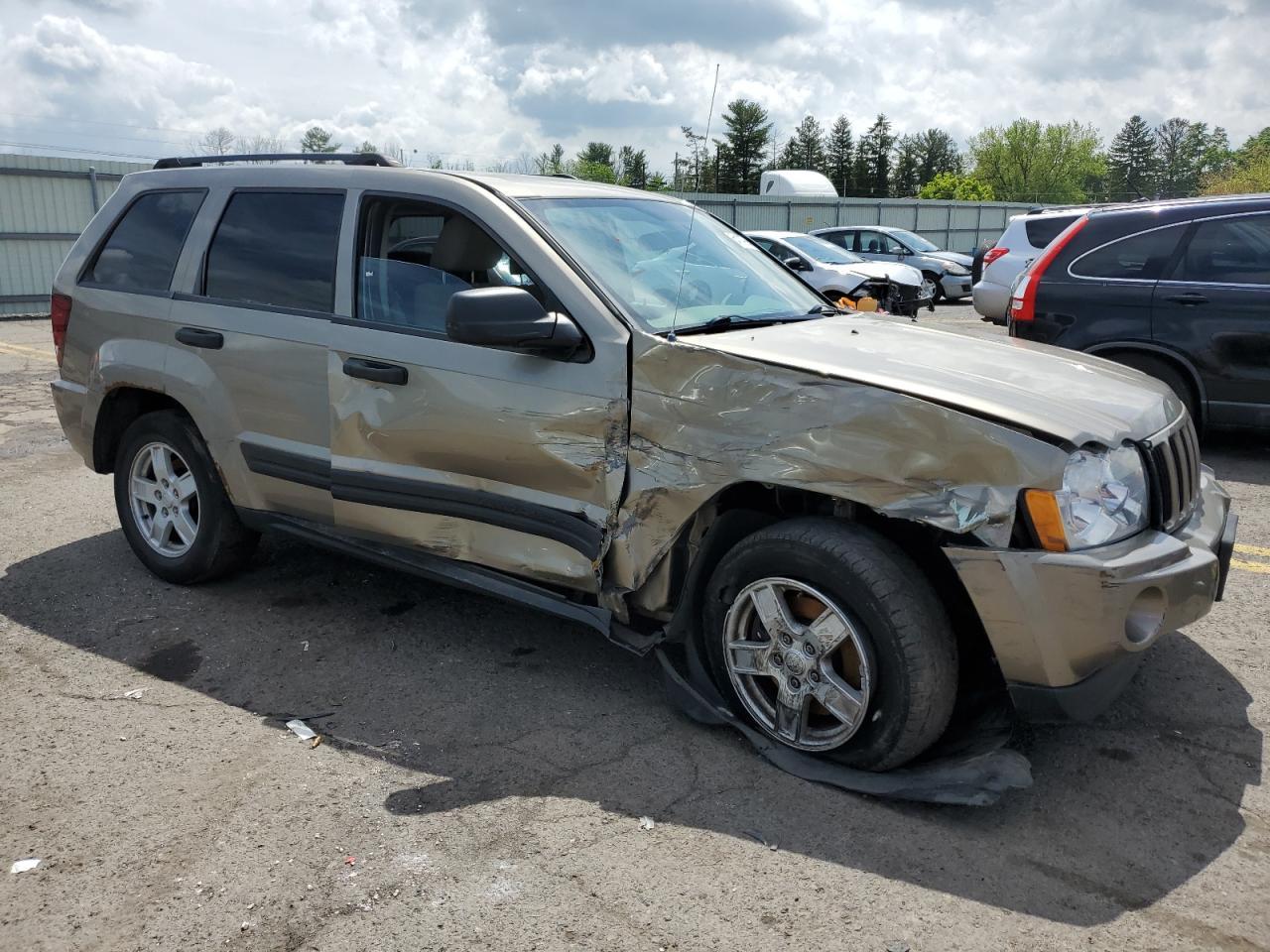 2005 Jeep Grand Cherokee Laredo - Image 4