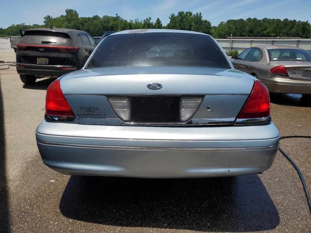 2005 Ford Crown Victoria Lx - Image 6