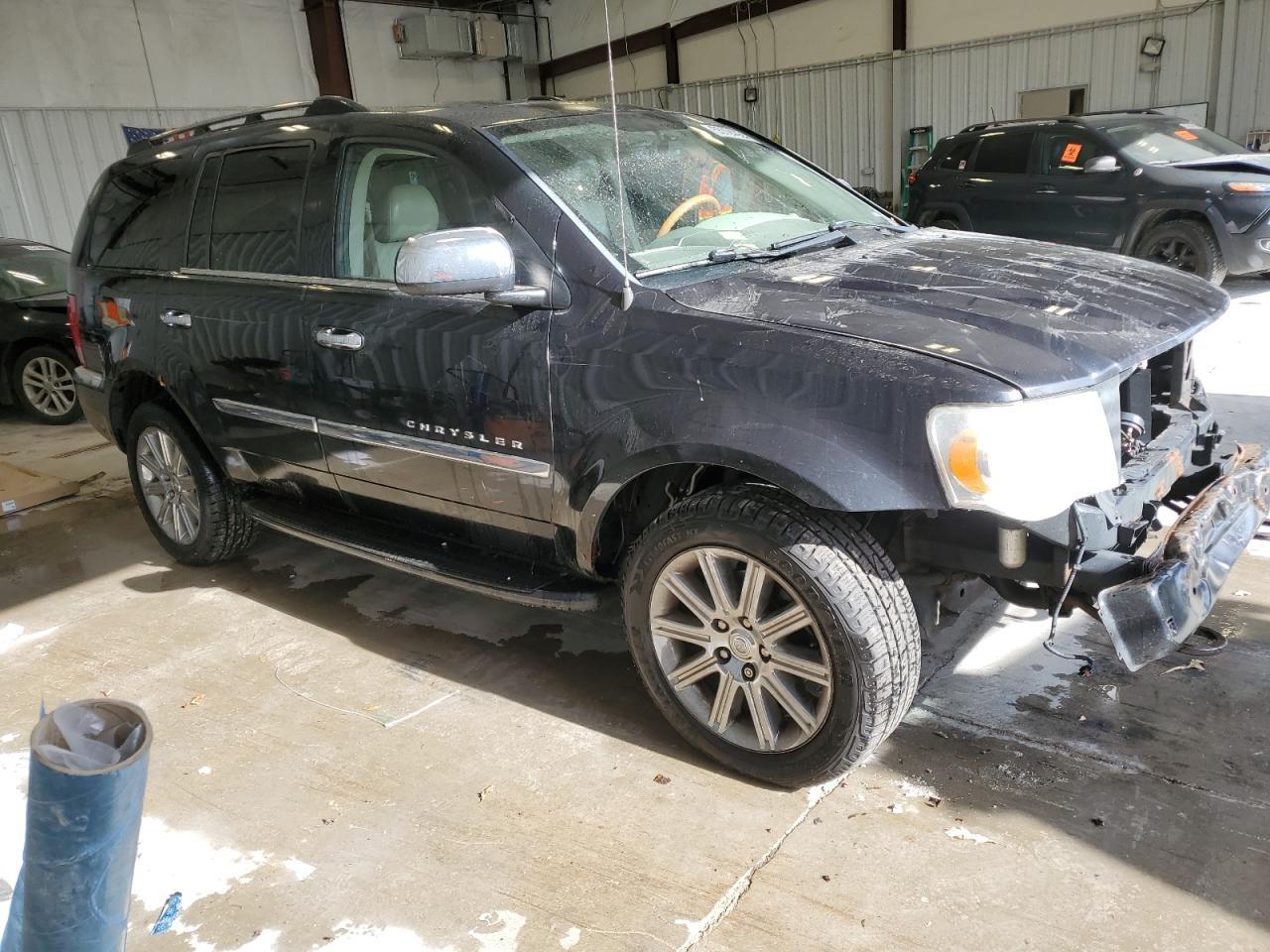 2008 Chrysler Aspen Limited - Фото 4