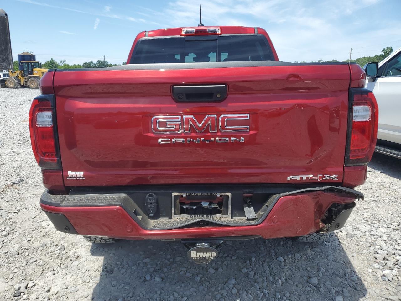 2024 GMC Canyon At4X - Фото 6