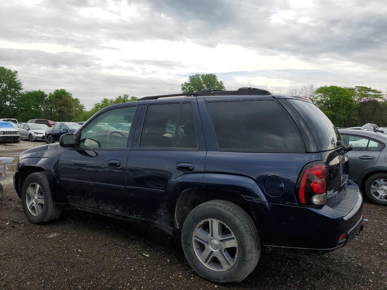2007 Chevrolet Trailblazer Ls - Image 2