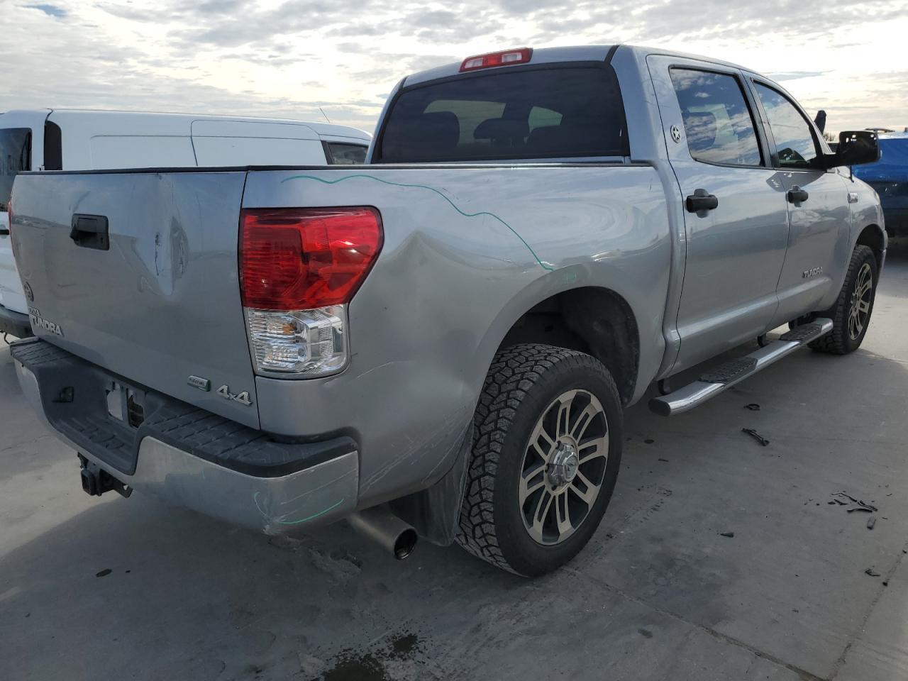2013 Toyota Tundra Crewmax Sr5 - Фото 3