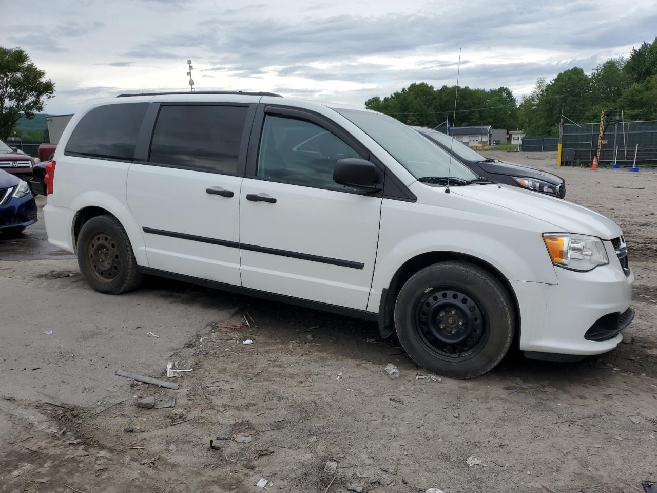 2015 Dodge Grand Caravan Se - Image 4