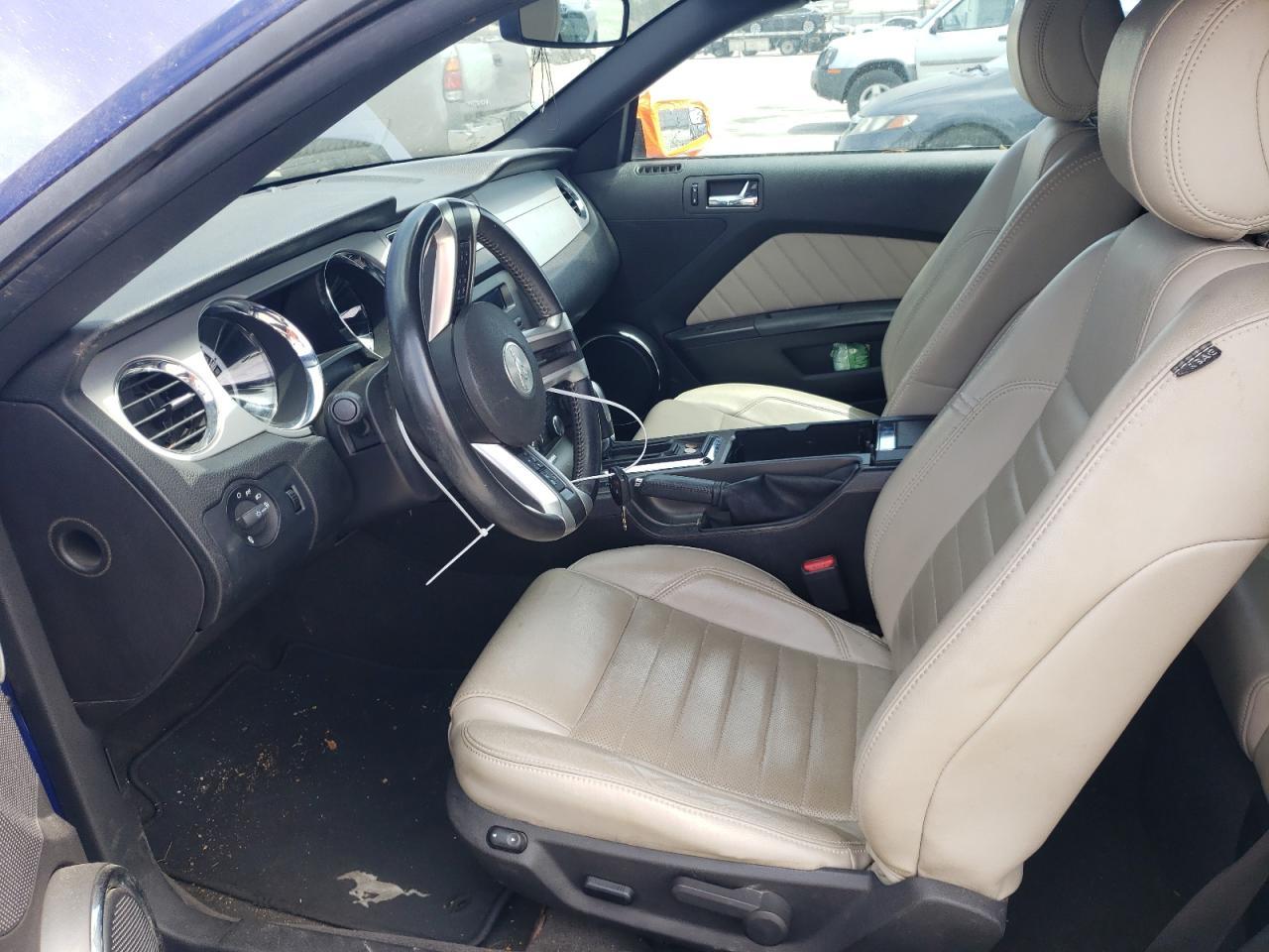 2013 Ford Mustang - Image 7
