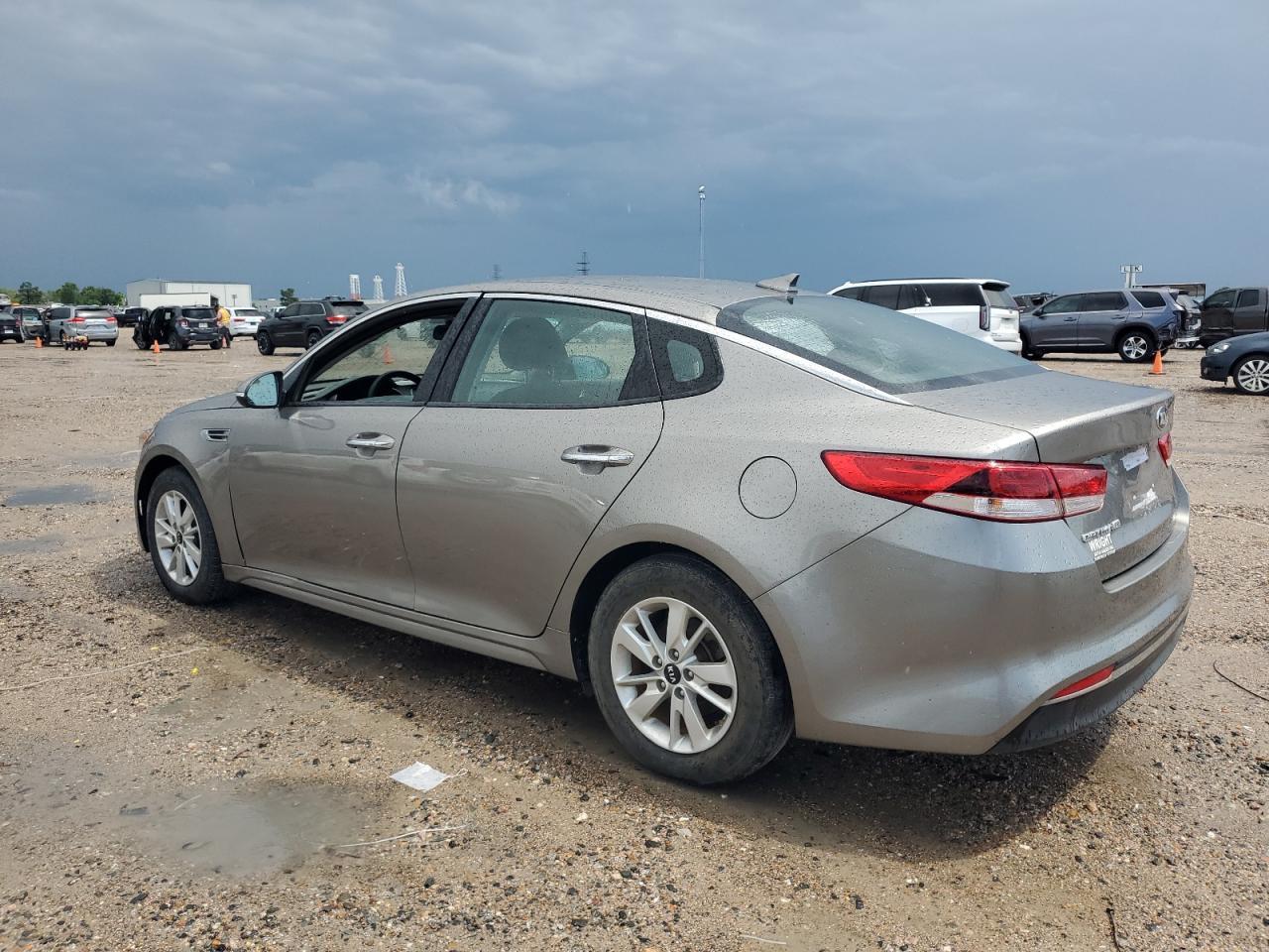 2018 Kia Optima Lx - Image 2