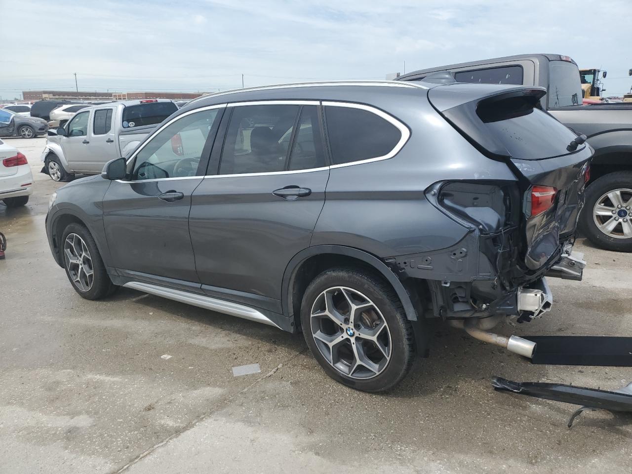 2018 BMW X1 xDrive28I - Фото 2