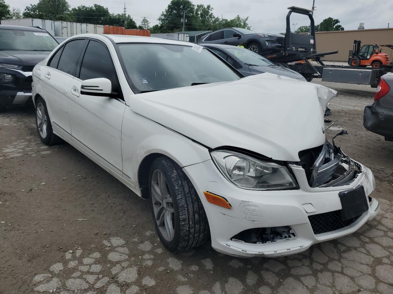 2013 Mercedes-Benz C 250 - Image 4
