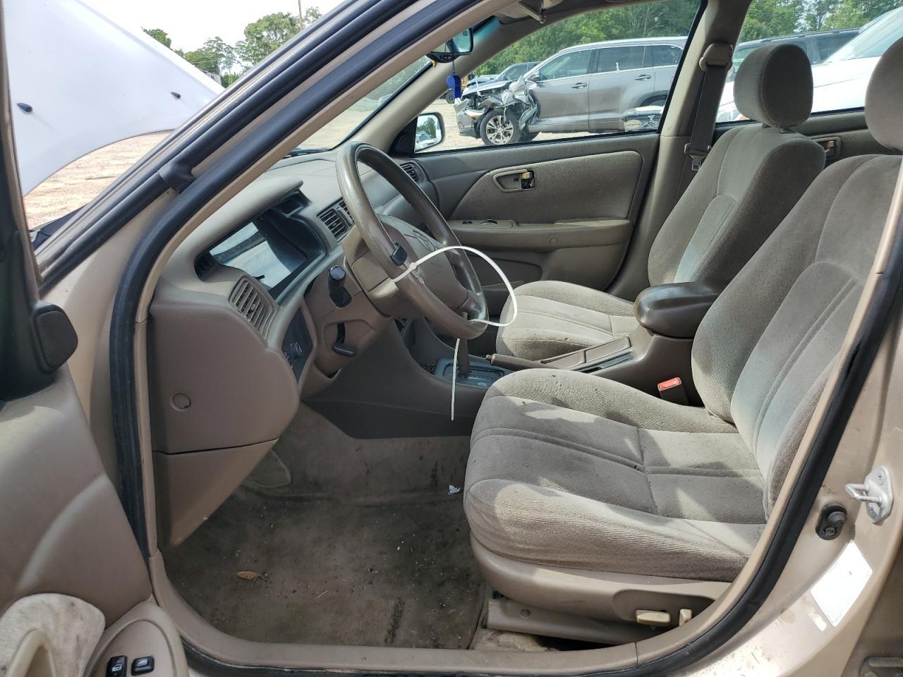 2000 Toyota Camry Le - Фото 7