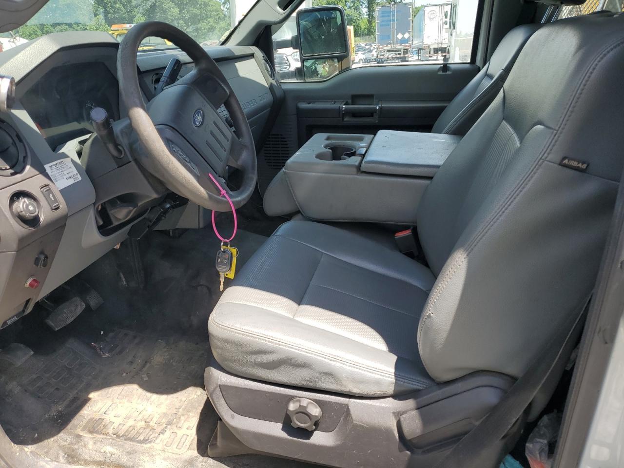 2015 Ford F550 Super Duty - Image 7