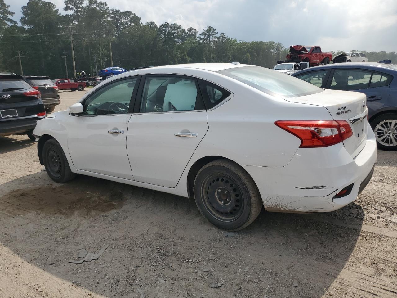 2016 Nissan Sentra S - Фото 2