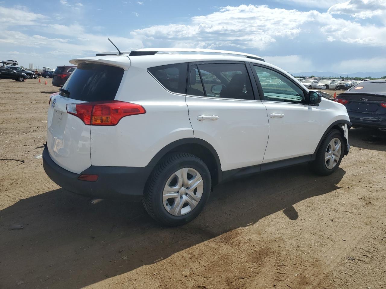 2015 Toyota Rav4 Le - Image 3