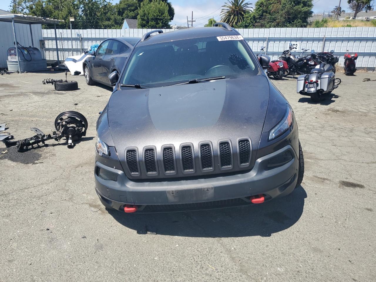2017 Jeep Cherokee Trailhawk - Image 5