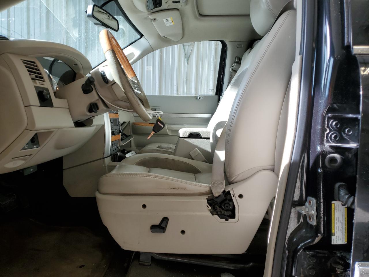 2008 Chrysler Aspen Limited - Фото 7