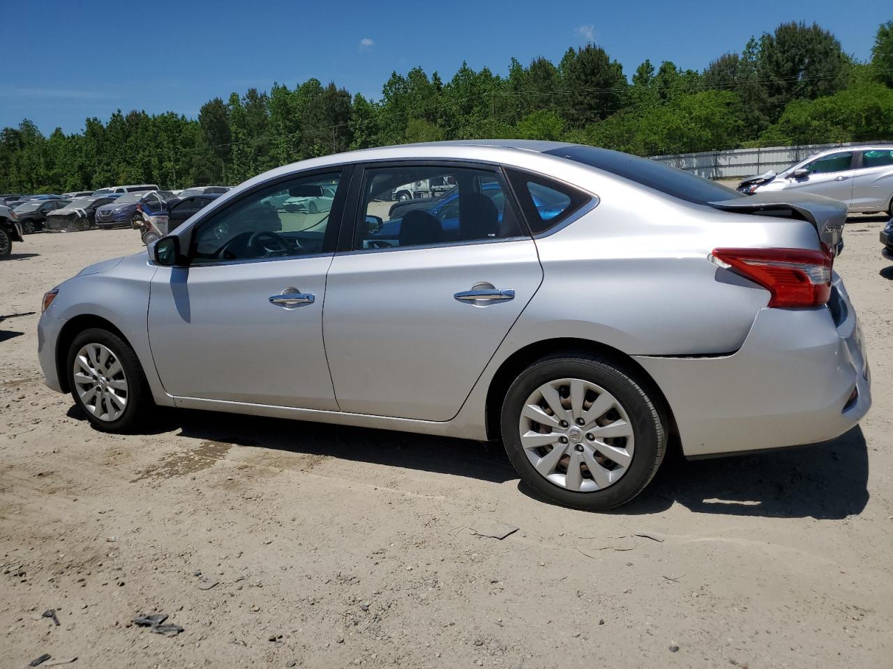 2018 Nissan Sentra S - Фото 2
