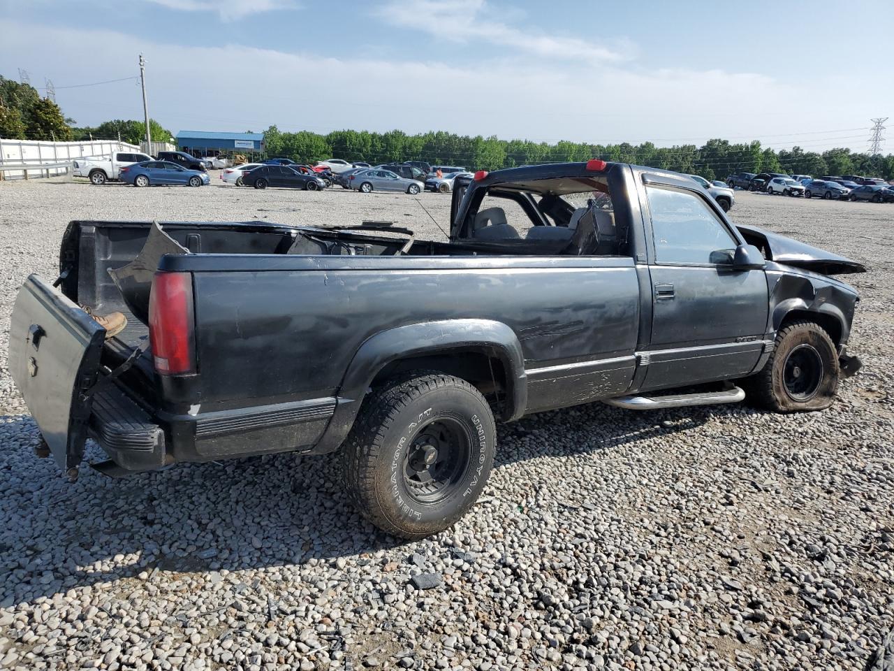 1989 Chevrolet Gmt-400 C1500 - Image 3