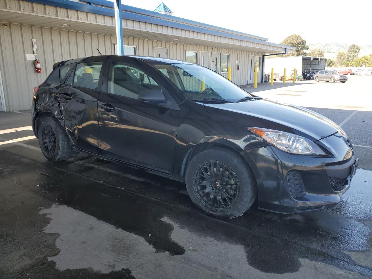 2013 Mazda 3 I - Image 4