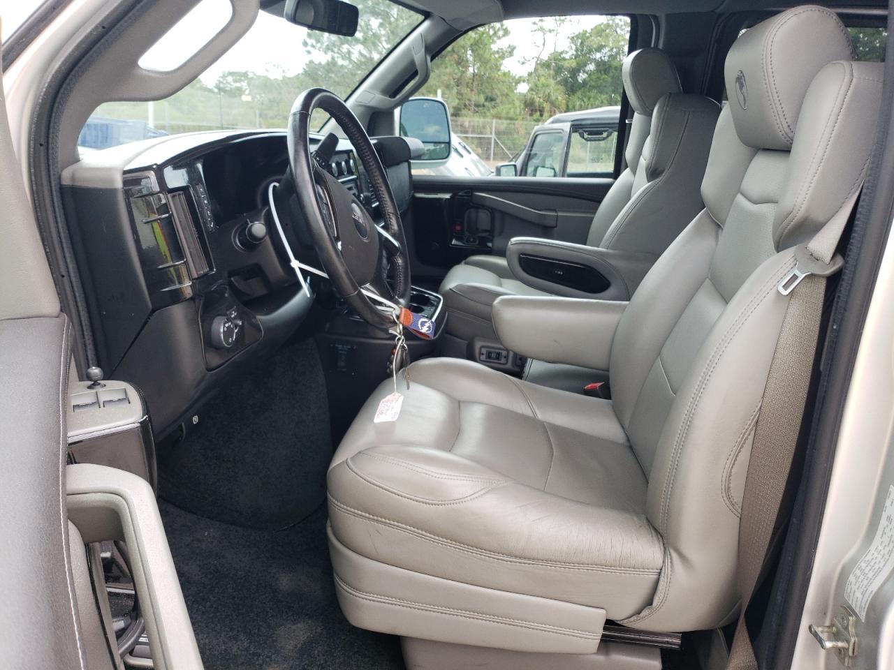2020 GMC Savana G2500 - Фото 7