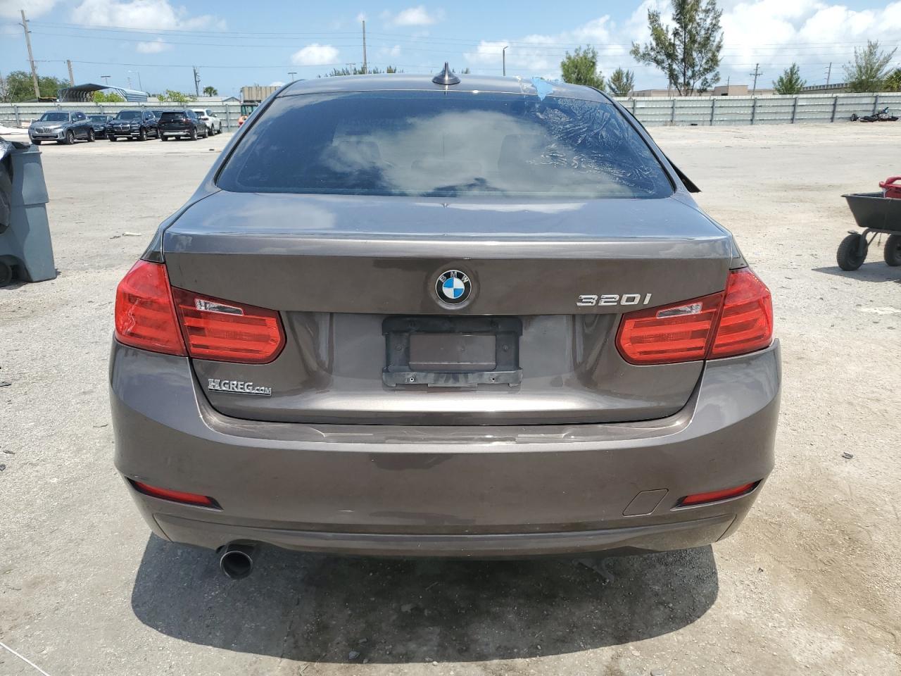 2015 BMW 320 I - Фото 6